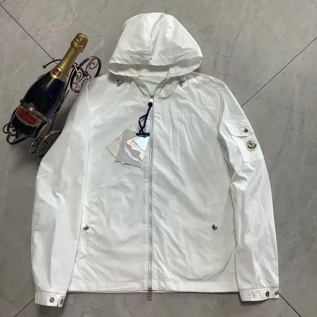 Moncler Classic ； ， ， ：Black，White， Navy Blue Sizes：1．2．3．4．5，〈M 3XL